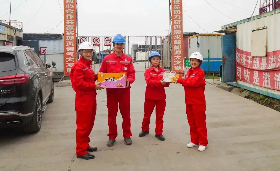 情系員工到一線，傳遞關(guān)懷暖人心(圖1)